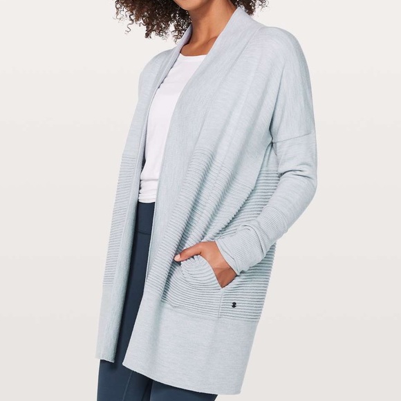 lululemon athletica Sweaters - Lululemon Sit in Lotus Wrap II Size 6 *read*